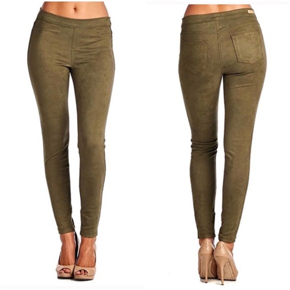 Sneak peak faux suede legging pants in olive green. Size S - Picture 2 of 8